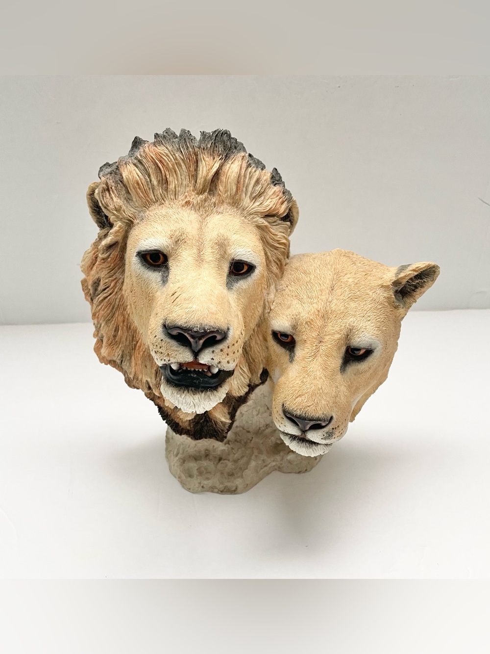 Sherratt & Simpson Lion & Lioness Bust Sculpture Rare Vintage Wildlife Figurine